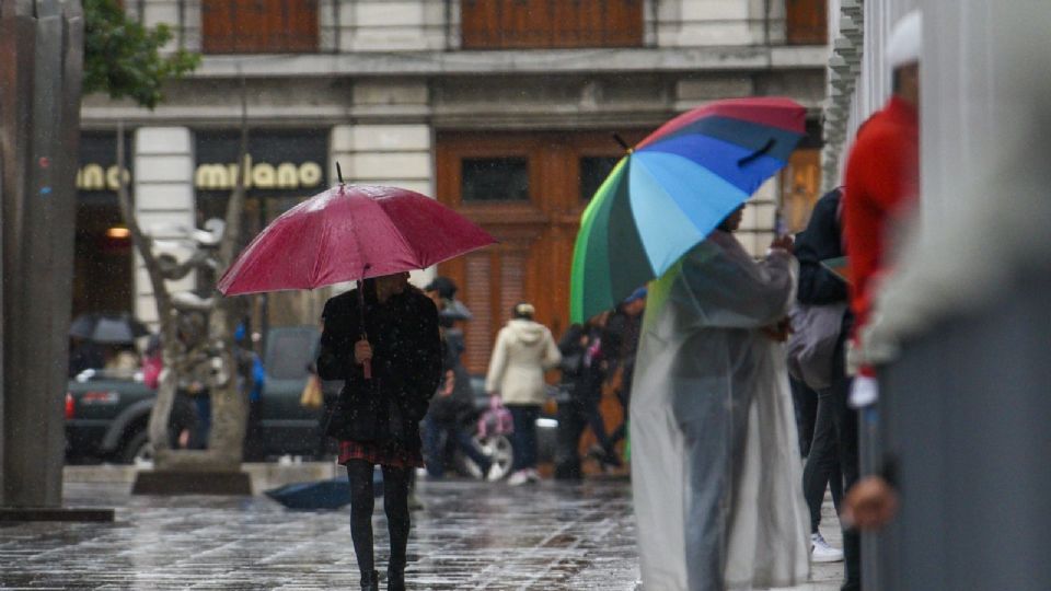 PROTÉGETE DE LA LLUVIA