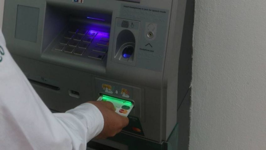 ¿Qué hacer si el cajero automático te da un billete FALSO? Esto dice Banxico