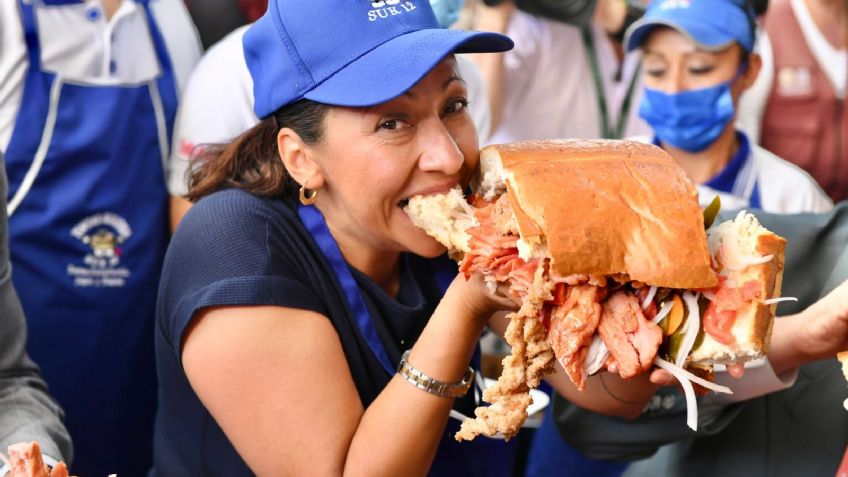 La torta más grande del mundo nació en la Feria de Venustiano Carranza, pesó 900 kilos y estaba deliciosa