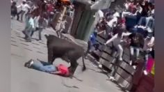 IMÁGENES FUERTES: captan a un toro embistiendo a un joven durante la Huamantlada, hay 20 heridos