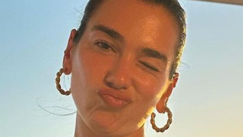 Dua Lipa reventó la tendencia con el traje de baño con más estilo del verano