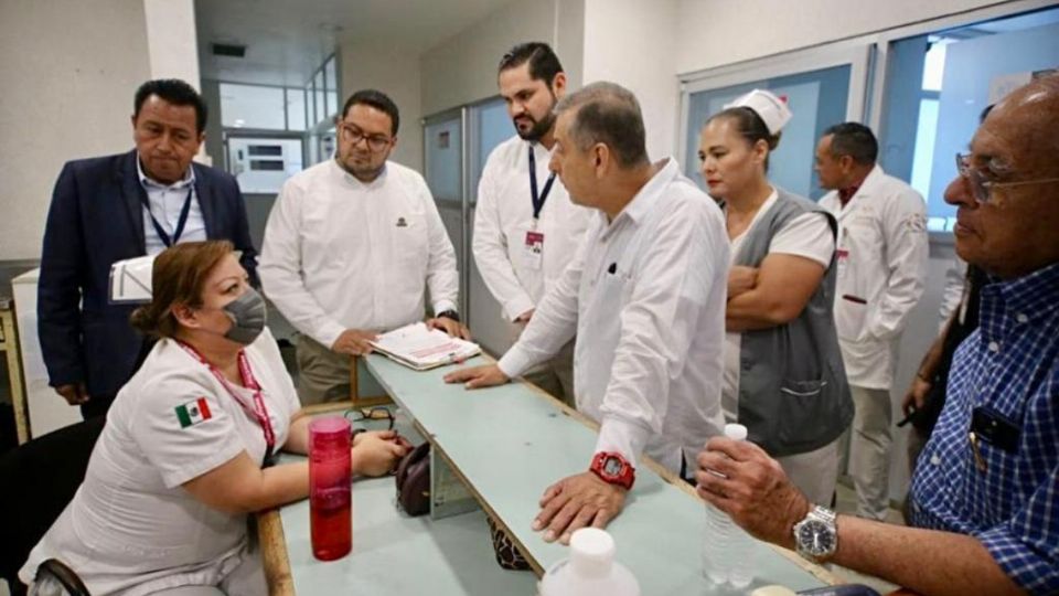 Pedro Zenteno conoce avances de obra en Jalisco