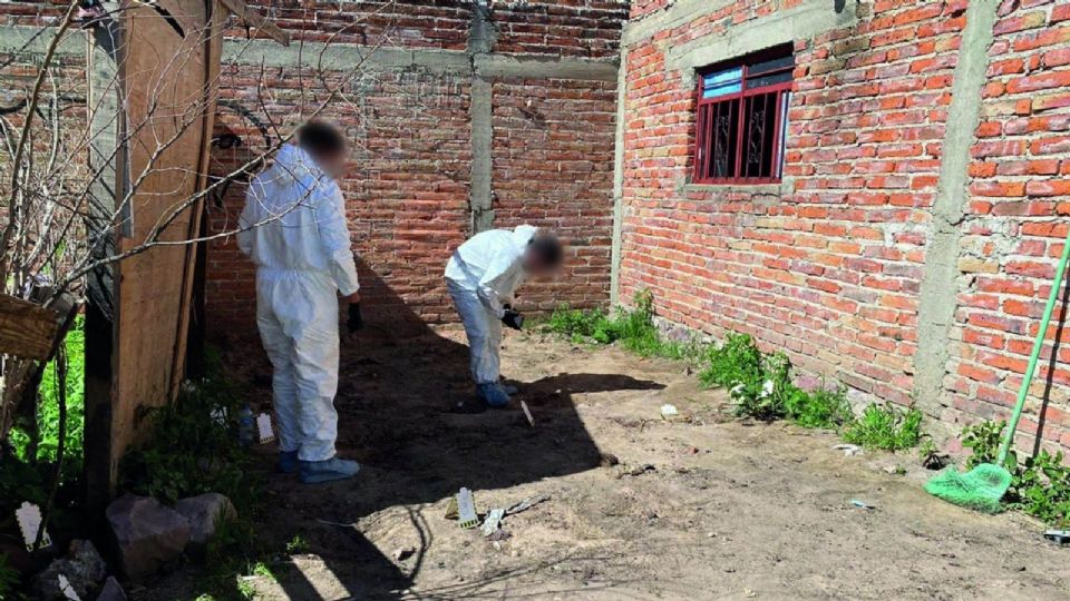 Familiares esperan los resultados de la necropsia tras el hallazgo en la finca