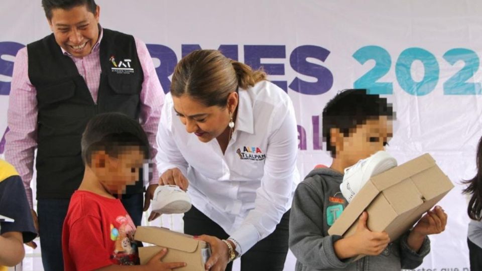 Durante la entrega resaltó la importancia de proporcionar las herramientas adecuadas para la práctica de actividades deportivas a corta edad