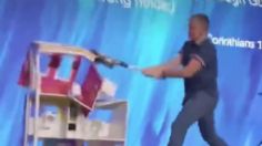 VIDEO | Pastor explota contra Barbie y destruye la Dream House con un bat: "es cosa del diablo"