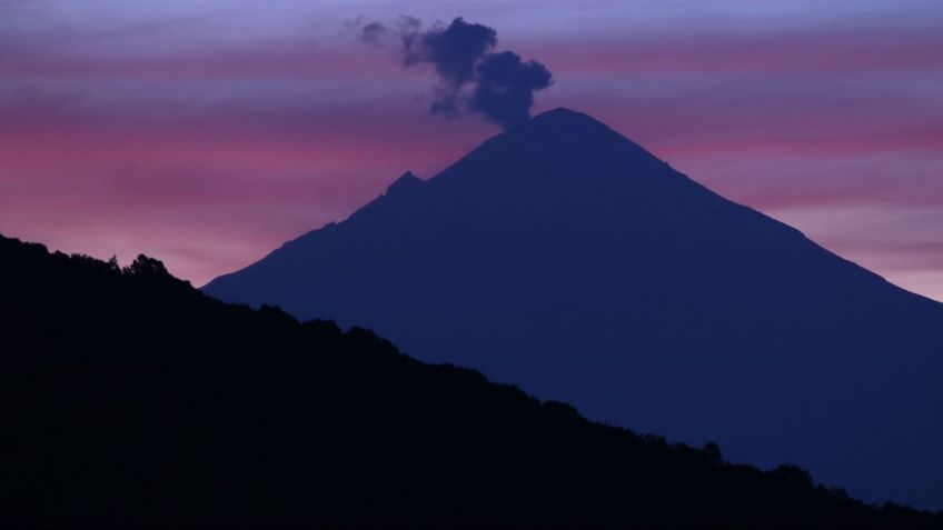 Popocatépetl: se activa el semáforo volcánico en Amarillo Fase 2 por vapor de agua y cenizas