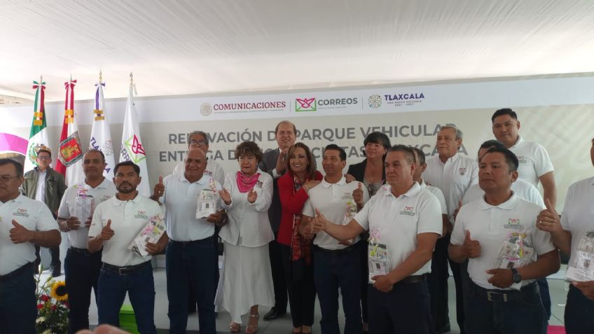 Correos de México y el gobierno de Tlaxcala entregan nuevo parque vehicular a carteras y carteros de la entidad