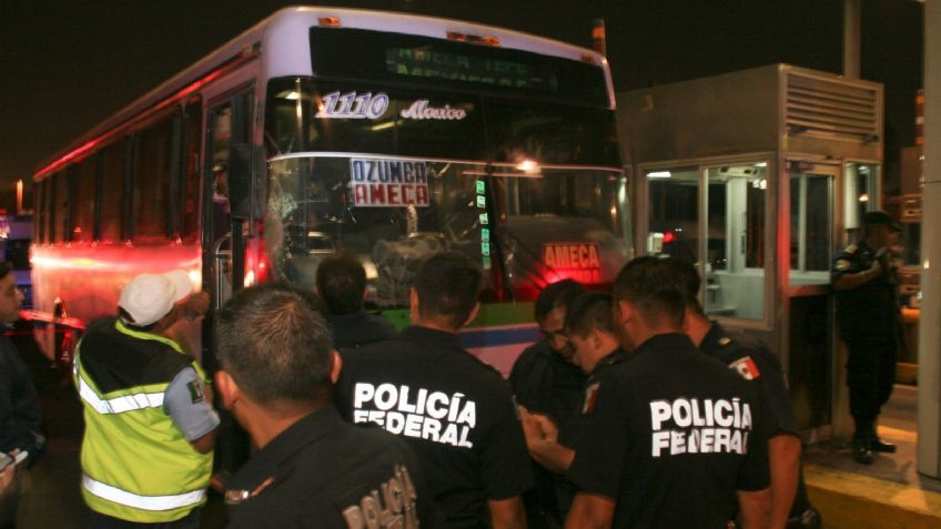 VIDEO: hombre encañona a operador de autobús por haberle pedido que pagara con cambio