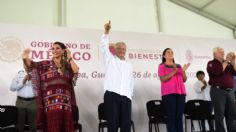 AMLO manda mensaje de consolación a las corcholatas: "A la tercera es la vencida"