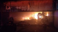 Reportan feroz incendio en un almacén de la Calzada Vallejo en CDMX: alternativas viales