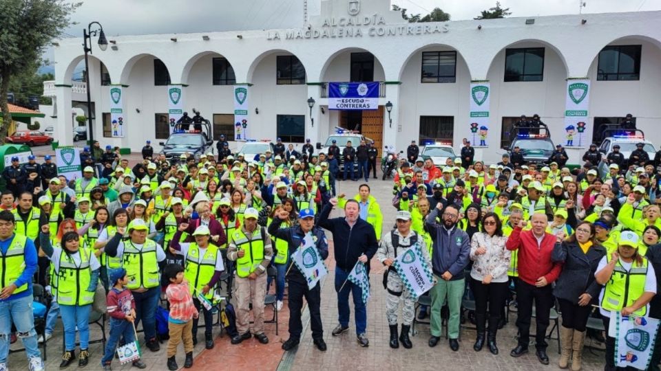 El alcalde Luis Gerardo Quijano hizo una invitación a los padres de familia para que se unieran al esfuerzo colaborativo