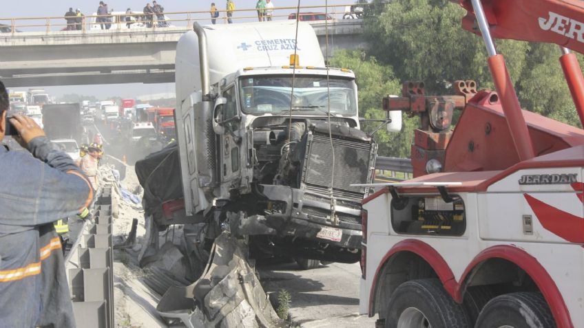 VIDEO: así fue el brutal accidente de tráiler que dejó 3 heridos, entre ellos una mujer embarazada