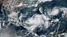 Habitantes de Florida se preparan para el embate de la tormenta tropical Idalia