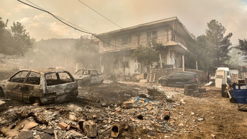 Siguen activos los incendios forestales en Grecia por 11 días consecutivos