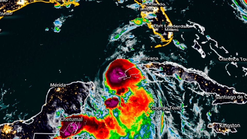 El huracán Idalia crece en su ferocidad y amenaza con convertirse en un devastador ciclón