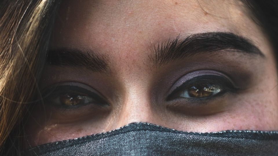 Las ojeras también pueden originarse por factores genéritocos.