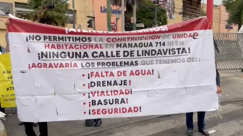 Bloqueo en Lindavista: vecinos desquiciaron el tránsito para impedir que construyan viviendas de interés social