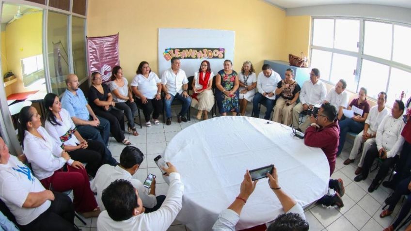 Integrantes del SNTE de Campeche manifestaron su respaldo ante los libros de texto