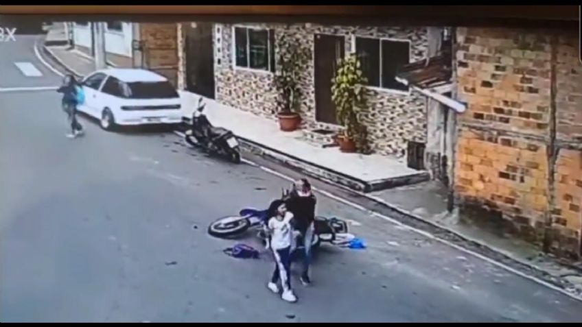 IMÁGENES FUERTES: viajaban cuatro en la moto, se accidentaron y una niña perdió el brazo