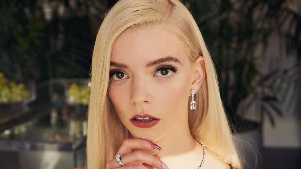 Anya Taylor - Joy posando. Fuente: Instagram