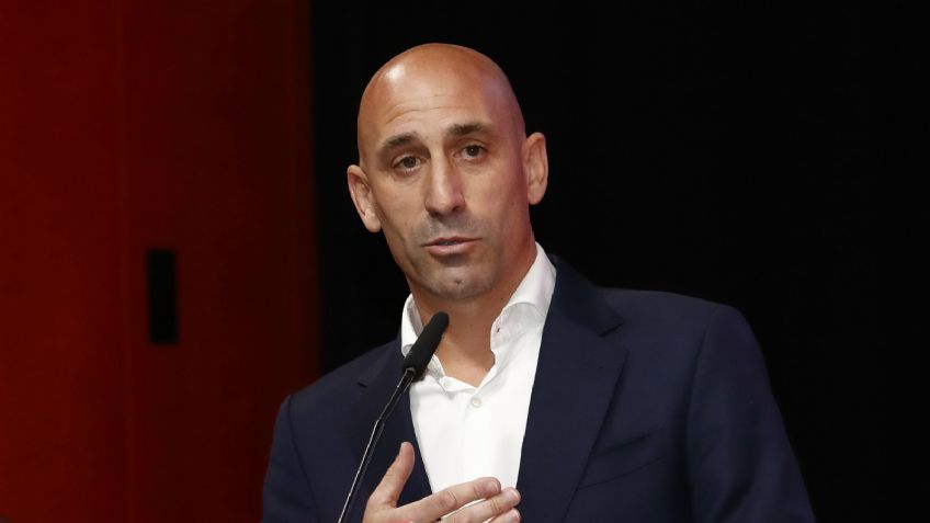 Luis Rubiales renuncia como presidente de la Federación Española de Fútbol