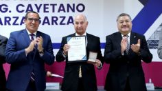 Otorgan Medalla “Ing. Cayetano Garza Garza” a José Maiz