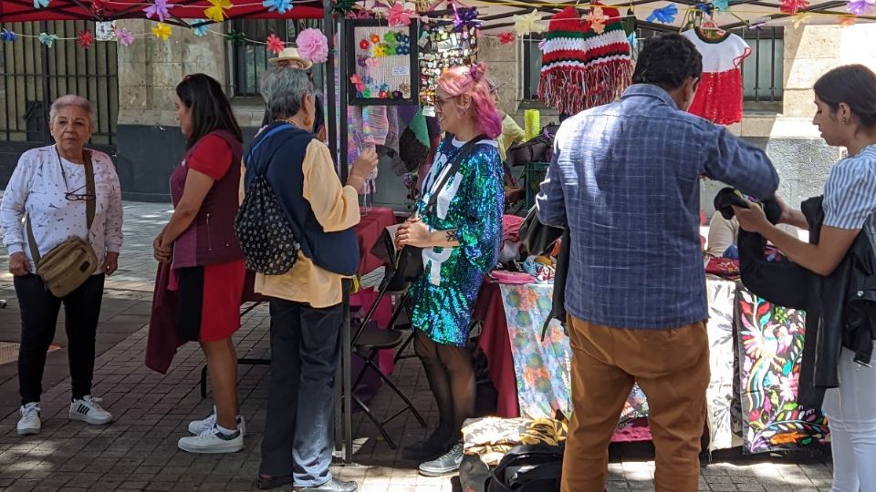 En las calles de Regina y San Jerónimo, se realizan diversas muestras de murales.