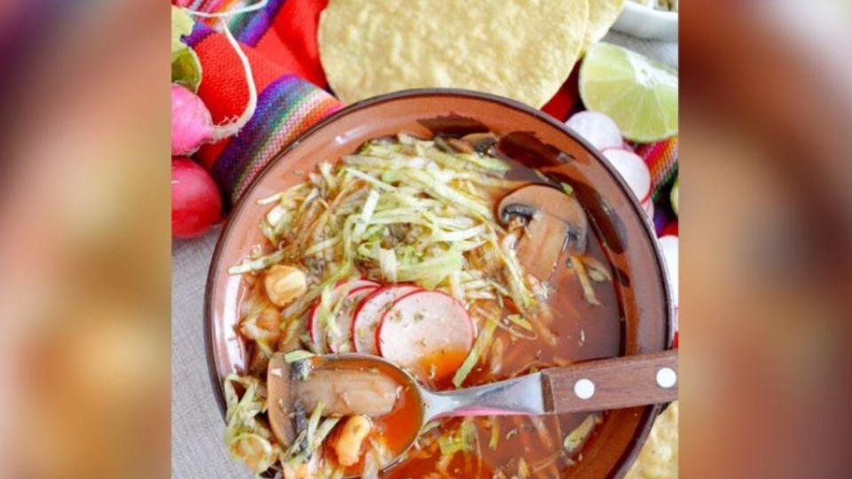 Esta receta puede aplicarse en pozole rojo, verde y blanco