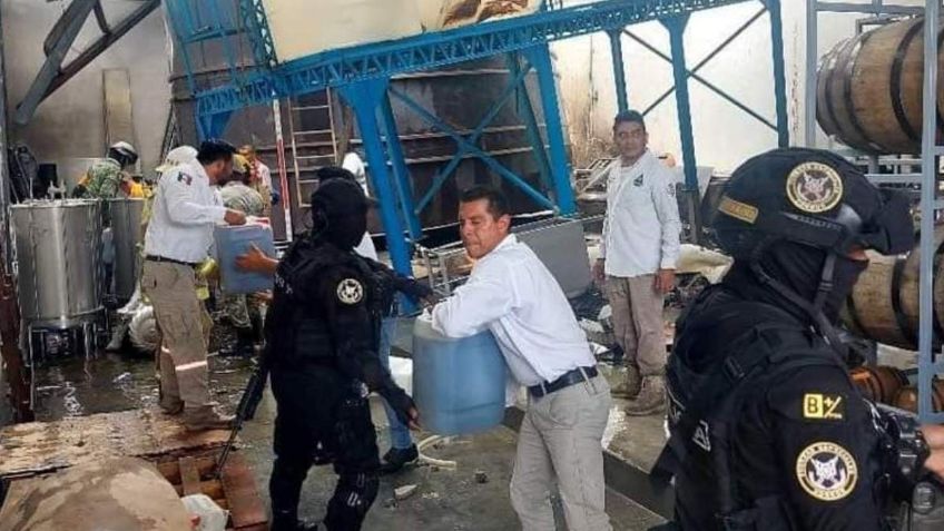 Una chispa ocasiona una explosión en una bodega de agua ardiente en Chiapas, 3 personas terminan en un hospital