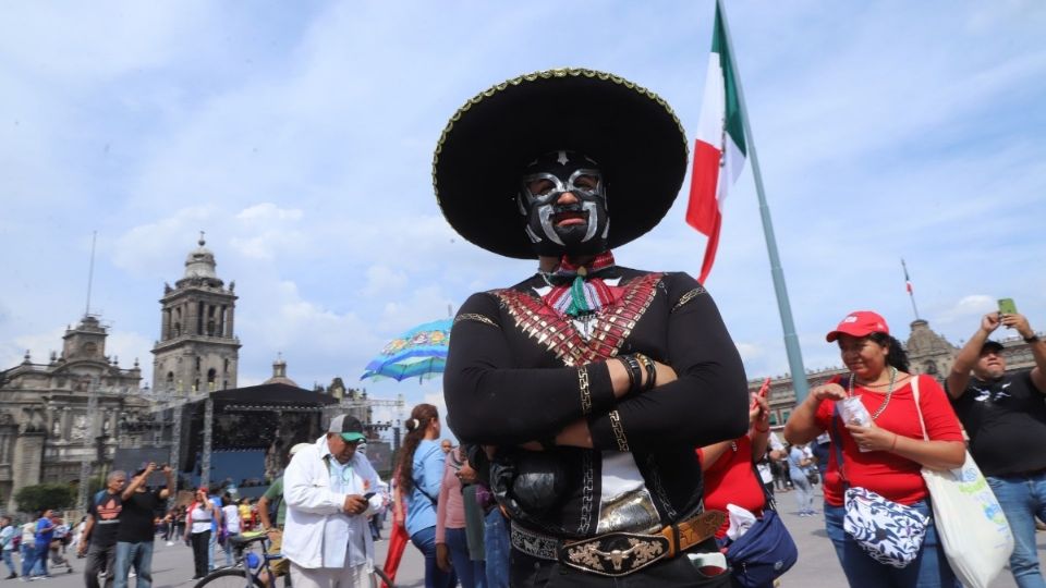 De 22:00 a 23:00 horas se presentará Grupo Frontera, con éxitos como 'No se va', 'Que vuelvas' o 'Frágil'.