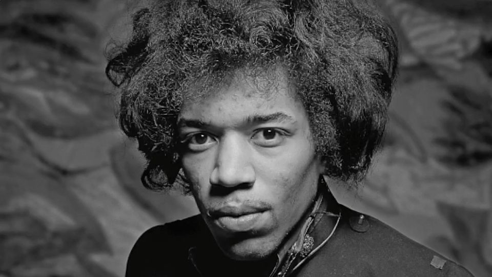 Jimi Hendrix aprendió a tocar la guitarra sólo