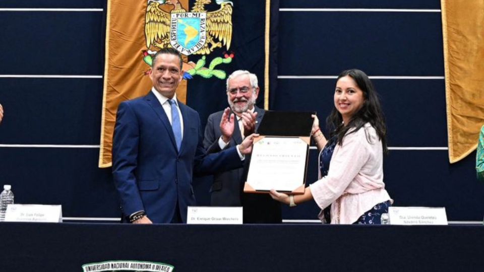 Reconocimiento por su destacada labor y trayectoria por la defensa y promoción de los derechos universitarios