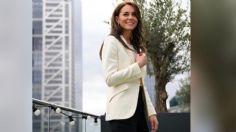 Kate Middleton muestra cómo llevar los traje sastre con tenis o zapatos