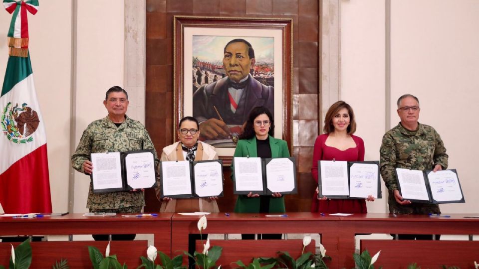 Rosa Icela Rodríguez y Luisa María Alcalde participaron en la firma del convenio