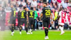 VIDEO | Suspenden el clásico neerlandés por violencia en las tribunas