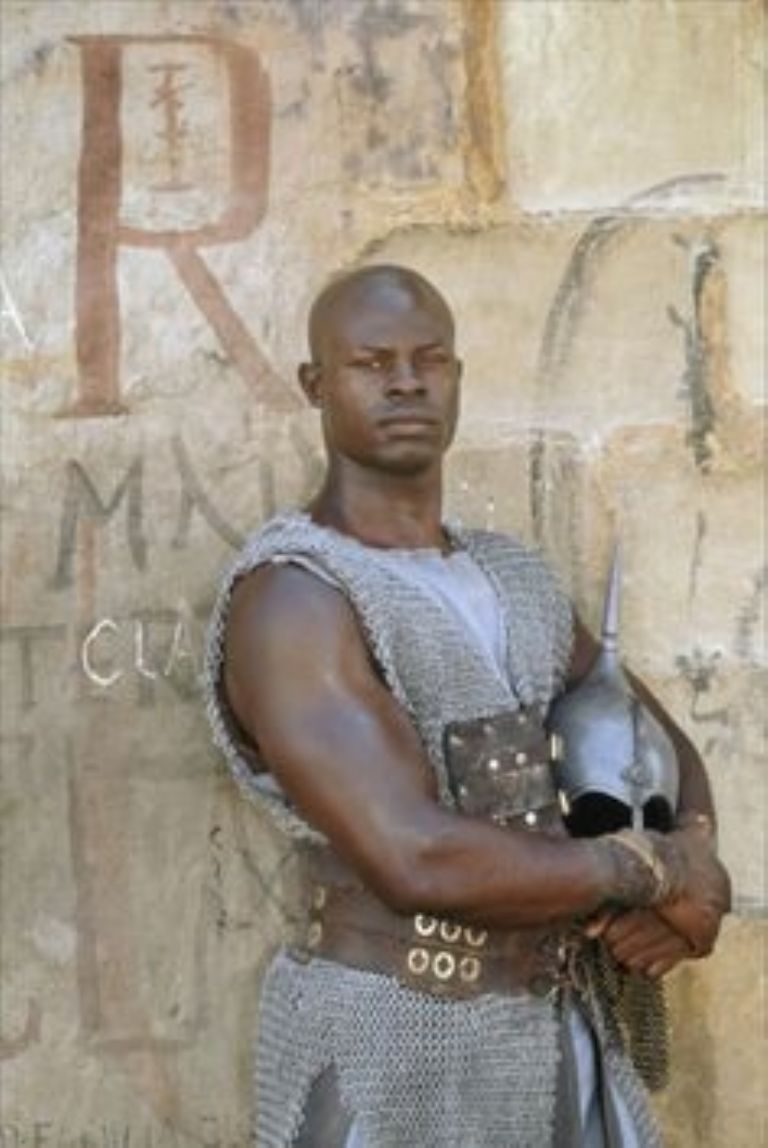 Djimon Hounsou