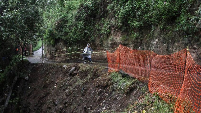 Alud en Autlán de Navarro, Jalisco deja siete muertos y 9 desaparecidos