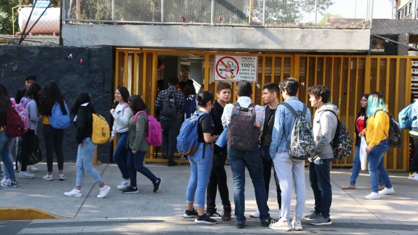 Estudiantes de la Prepa 5 de la UNAM declaran paro indefinido, exigen la expulsión de porros