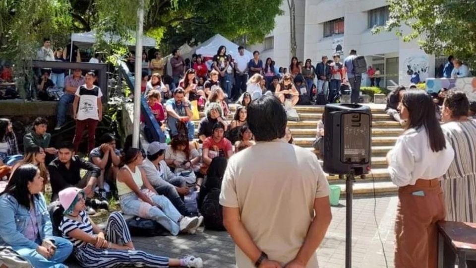 El paro de labores se acordó durante la tarde en una asamblea.