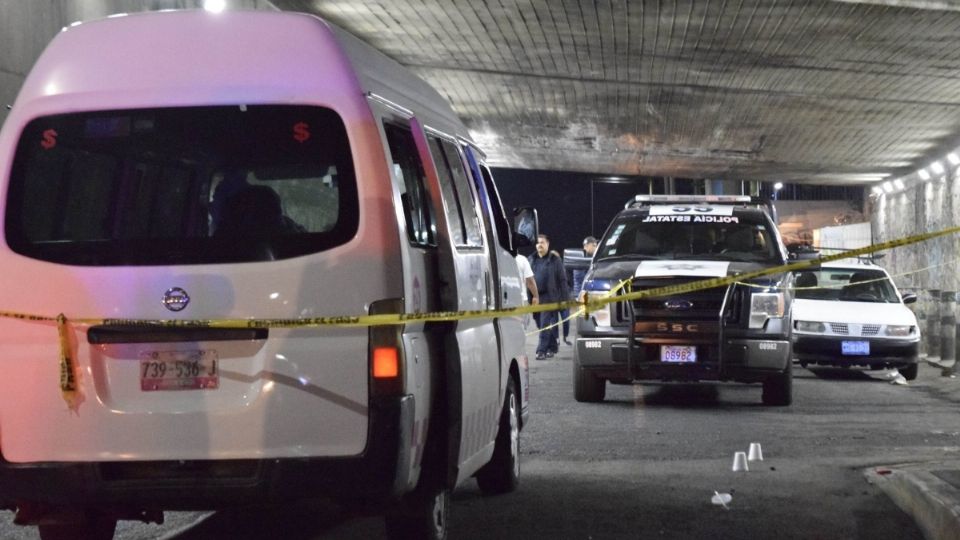 La cámara de la combi grabó el atraco a los pasajeros.