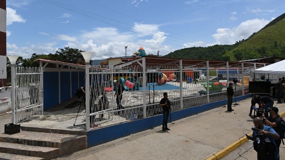 Una piscina fue descubierta por las autoridades al interior de la cárcel de Tocorón.