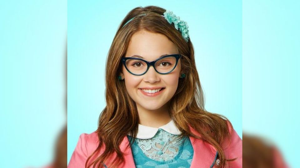 MAE HEARTEY EN CÓMO CREAR UN CHICO IDEAL | mira cómo luce ahora la actriz, Kelli Berglund, de la famosa película de Disney.