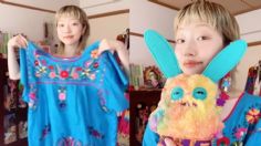 VIDEO: Tiktoker japonesa se vuelve viral por usar un huipil con un look kawai