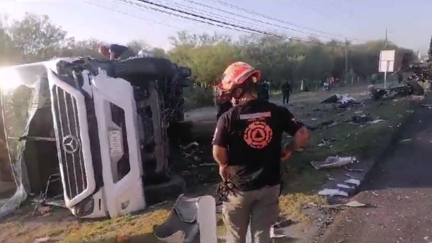 ¡Se salvan de milagro! Una volcadura en Zuazua deja al menos 10 heridos