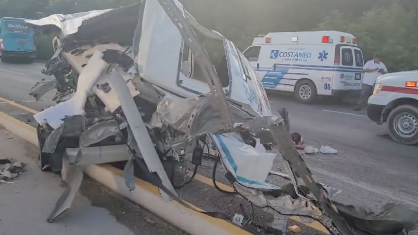 Accidente en la carretera Tulum-Playa del Carmen deja por lo menos 6 muertos y 10 heridos