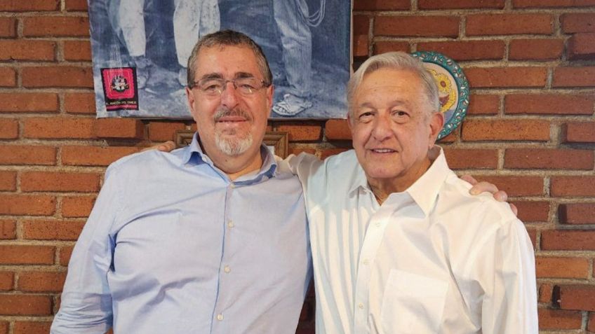 AMLO se reúne con Bernardo Arévalo, presidente electo de Guatemala