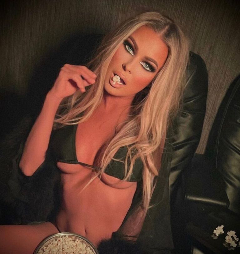 Carmen Electra