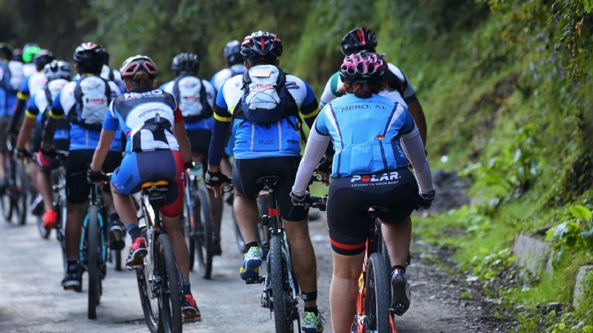 Ciclistas de Tepoztlán organizan rodada por tamalero que encontró una GoPro y la regresó a su dueño