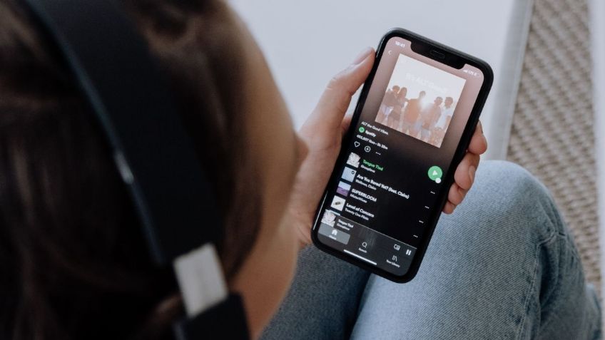 ¡Ahora Spotify! La app de música podría hacerte pagar por ver la letra de tus canciones