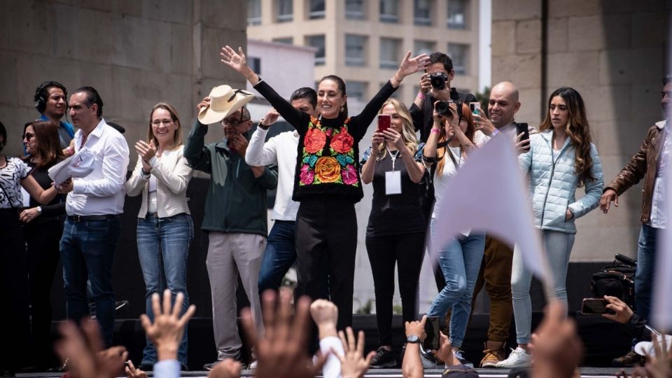 Claudia Sheinbaum encabezo las encuestas para definir al aspirante presidencial de Morena